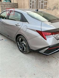 هیوندای ئەلەنترا